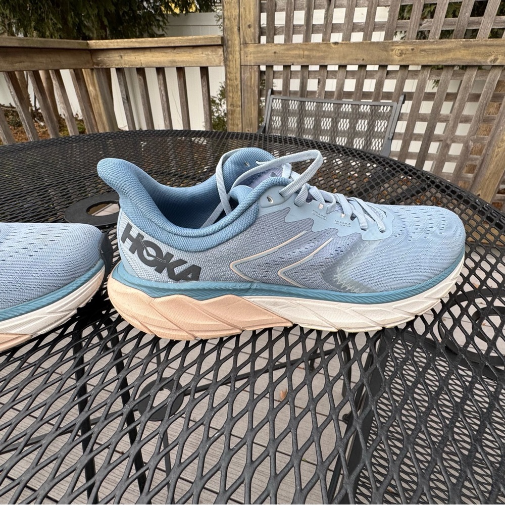 Women’s Hoka  Arahi 5 Running Shoes size 10.5 - Picture 2 of 13